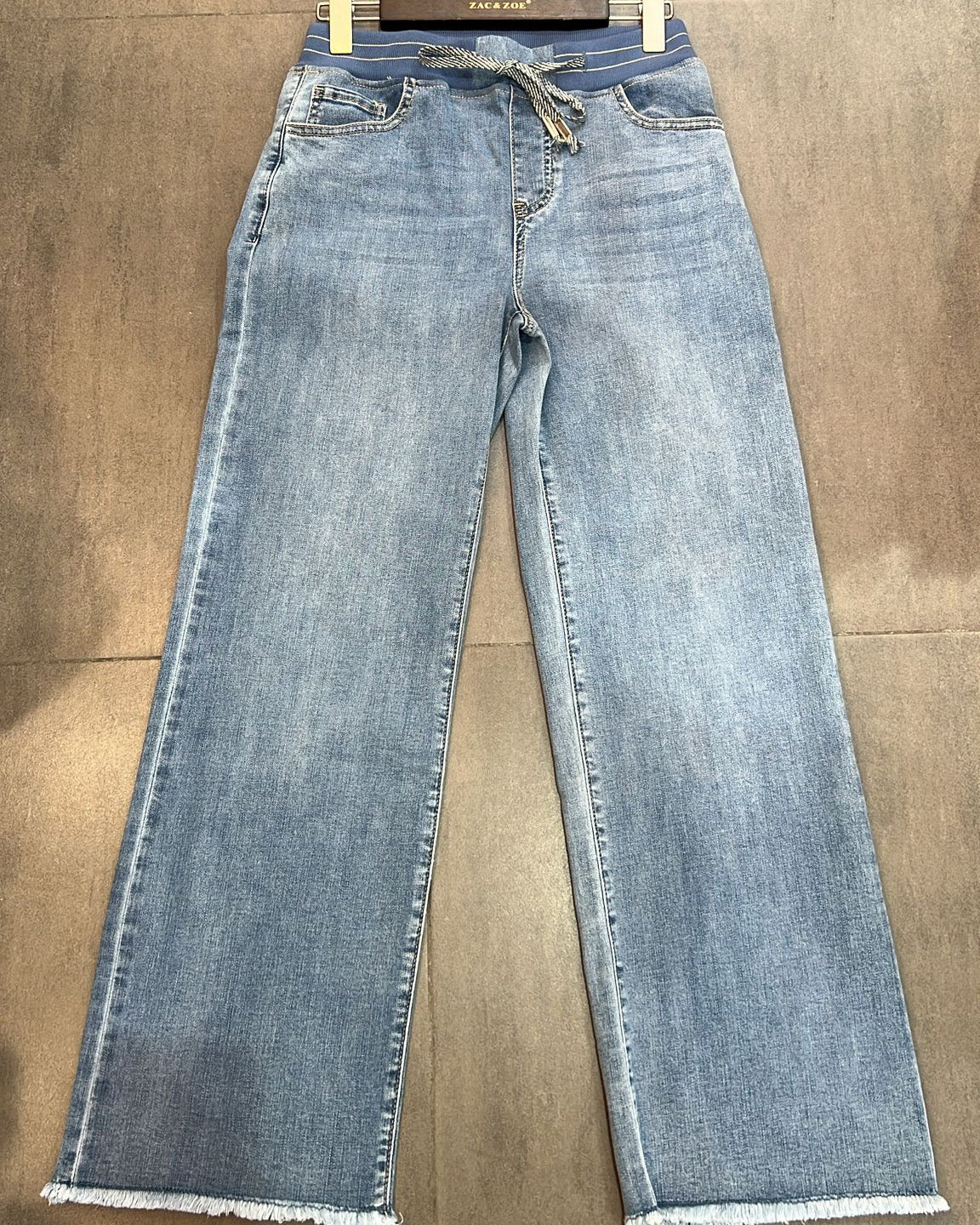 Wide leg jeans